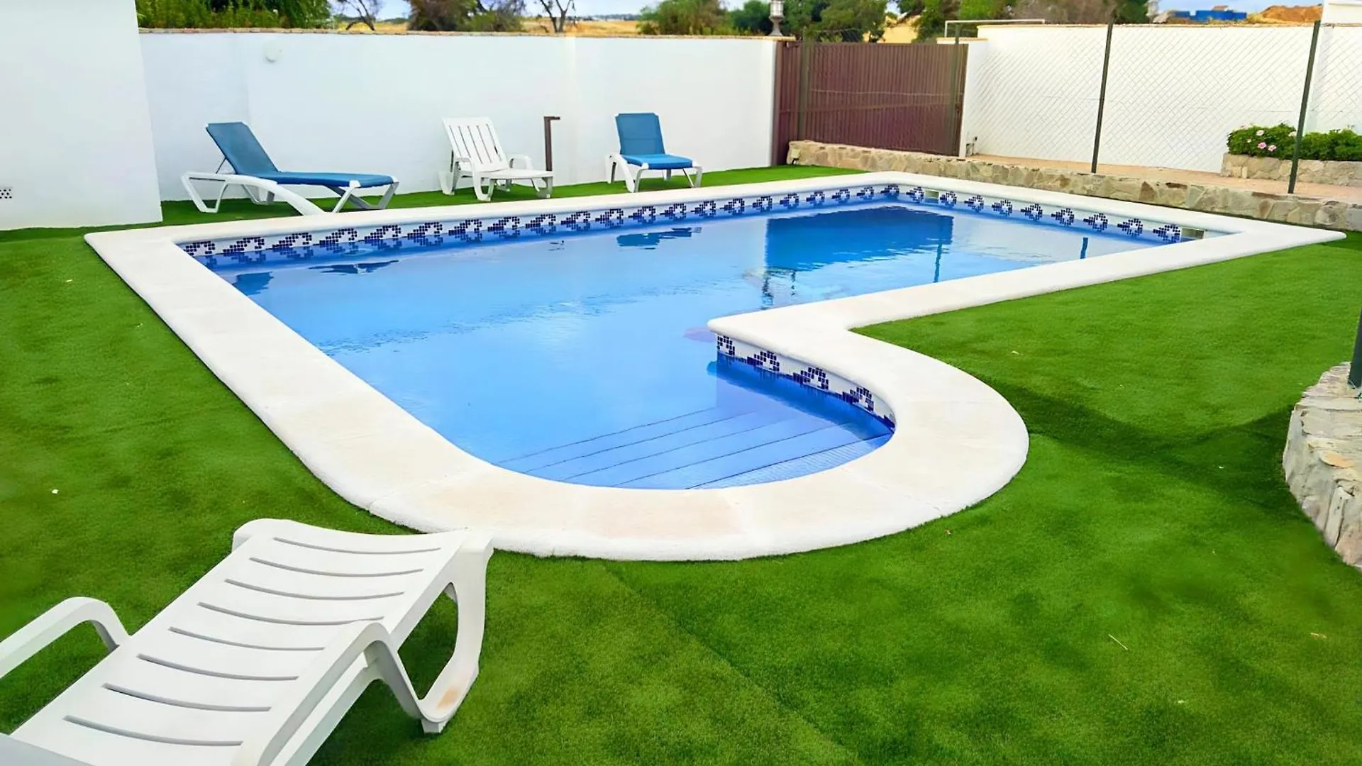 Chalet Con Piscina Privada Y Barbacoa En Conil - Es-180-42 Conil De La Frontera 0*,